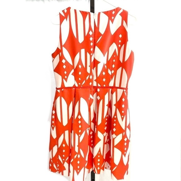 Red and white printed dress - Picture 4 of 6